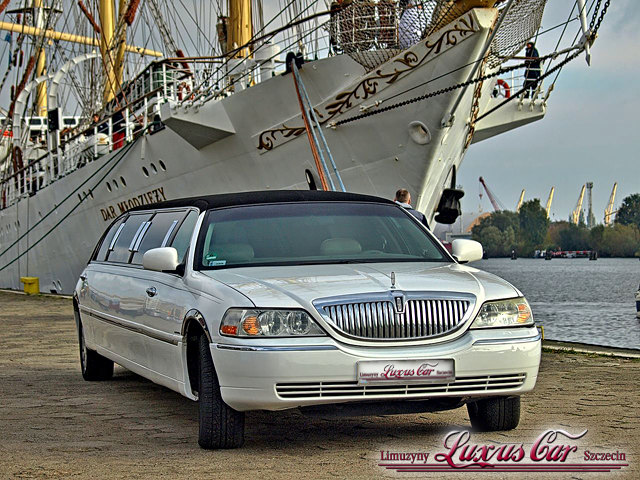 LINCOLN TOWN CAR 120